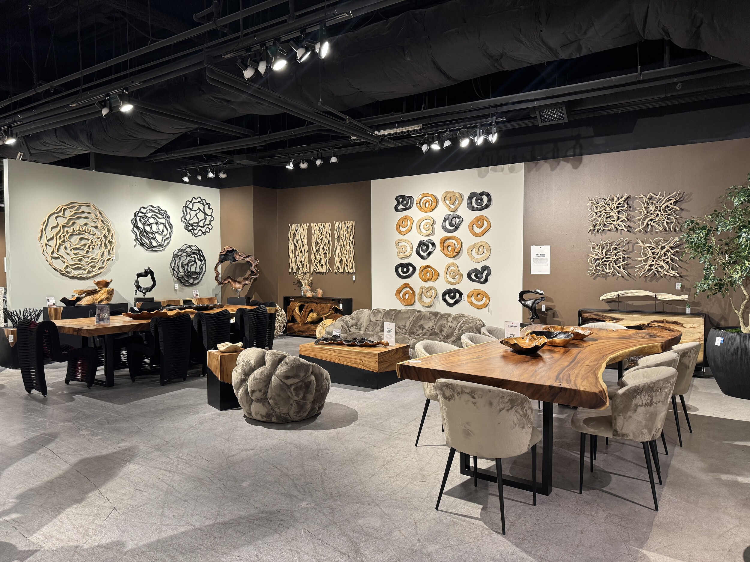 Showrooms & Tradeshows