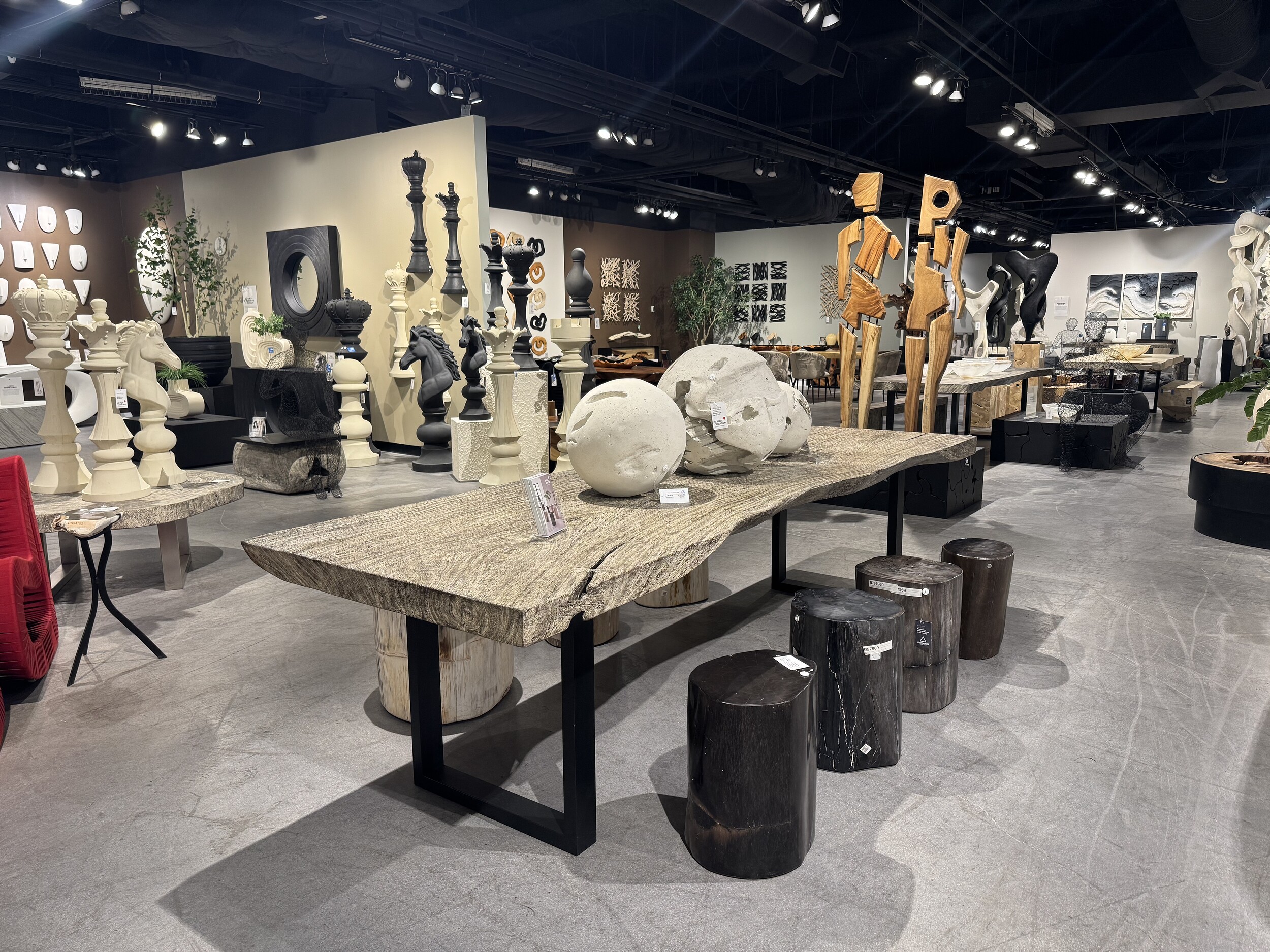 Showrooms & Tradeshows