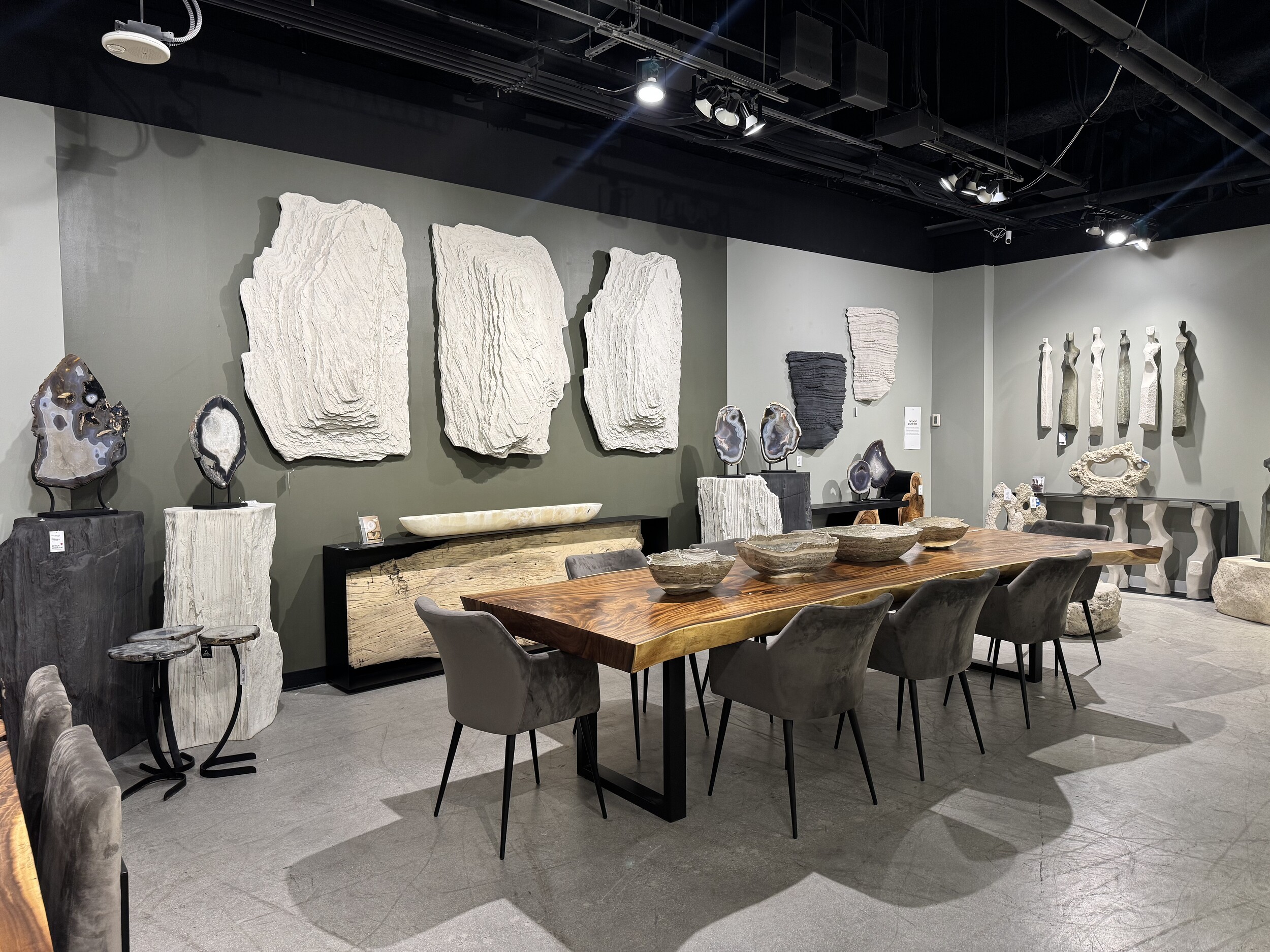 Showrooms & Tradeshows