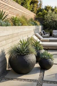 Aera Planter Wide, Black, Large