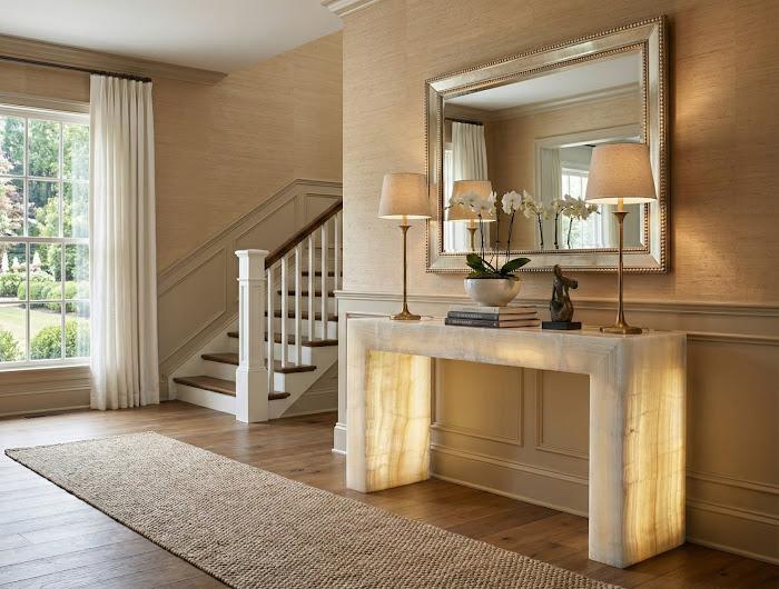 Onyx Console Table, Clear White