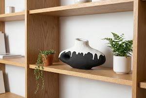 Porcelain Drip Vase, Wide