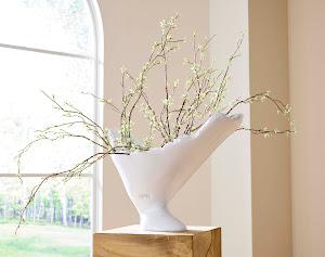 Burled Vase, Glossy White