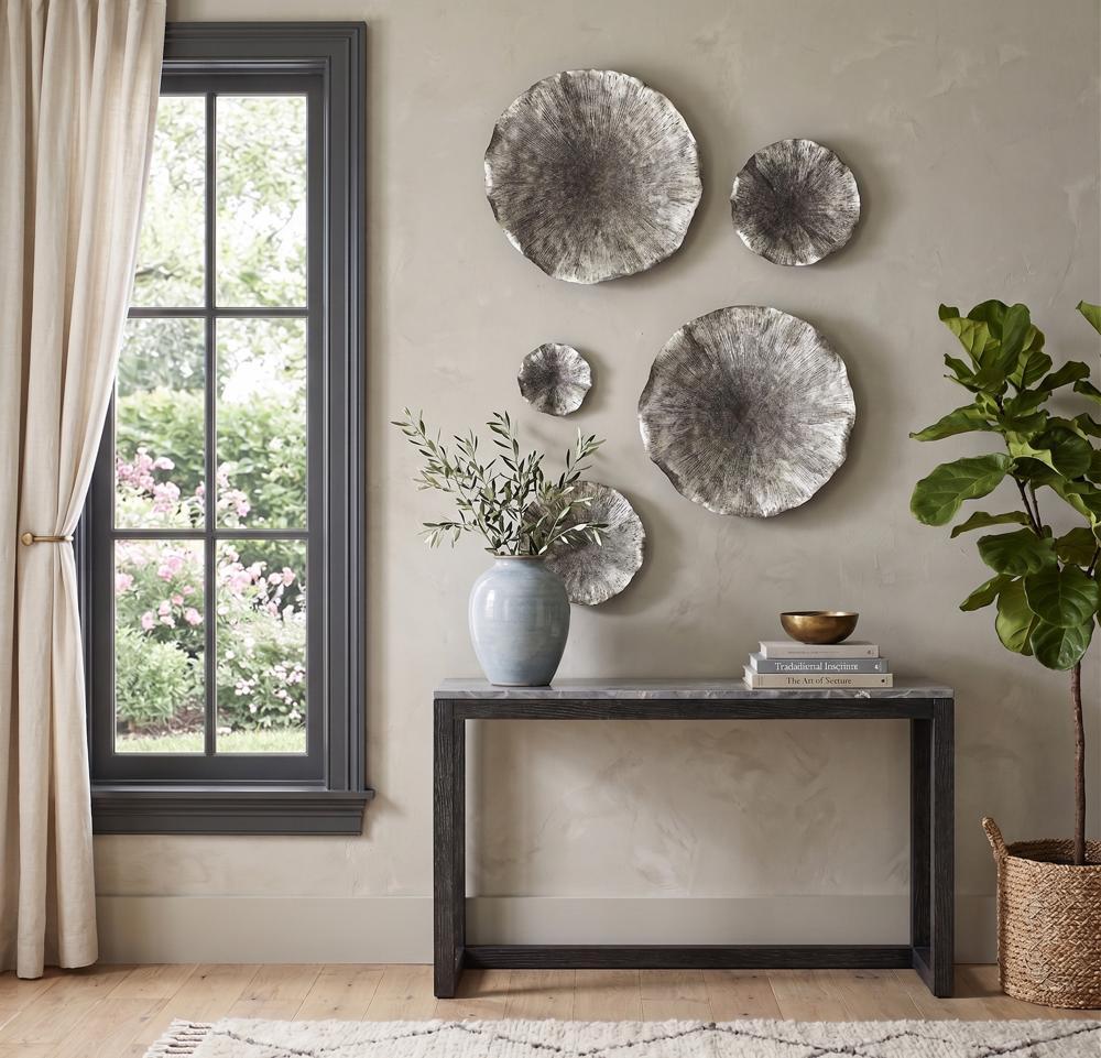 Lotus Wall Art, Silver/Black, MD